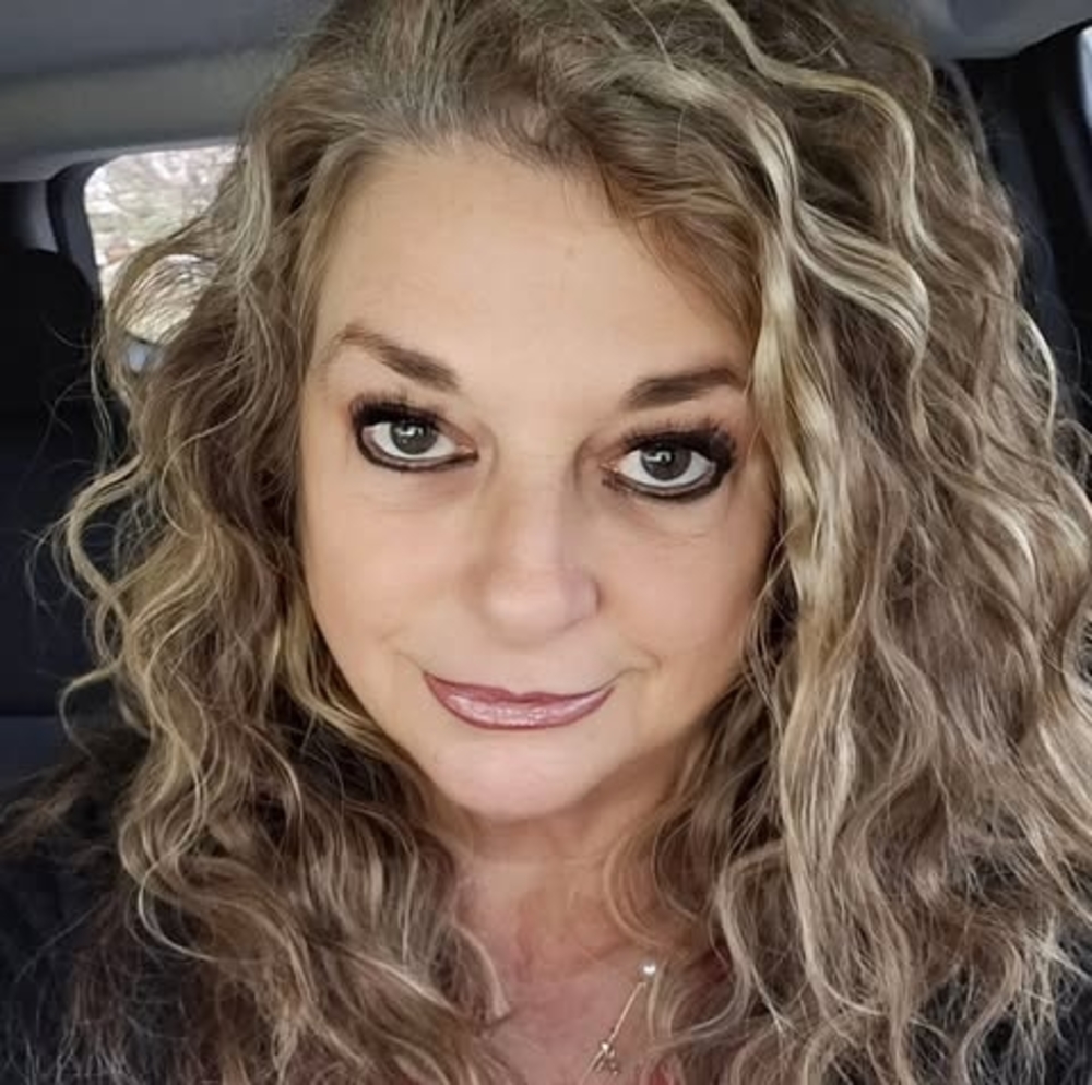 Meet your Posher, Paula